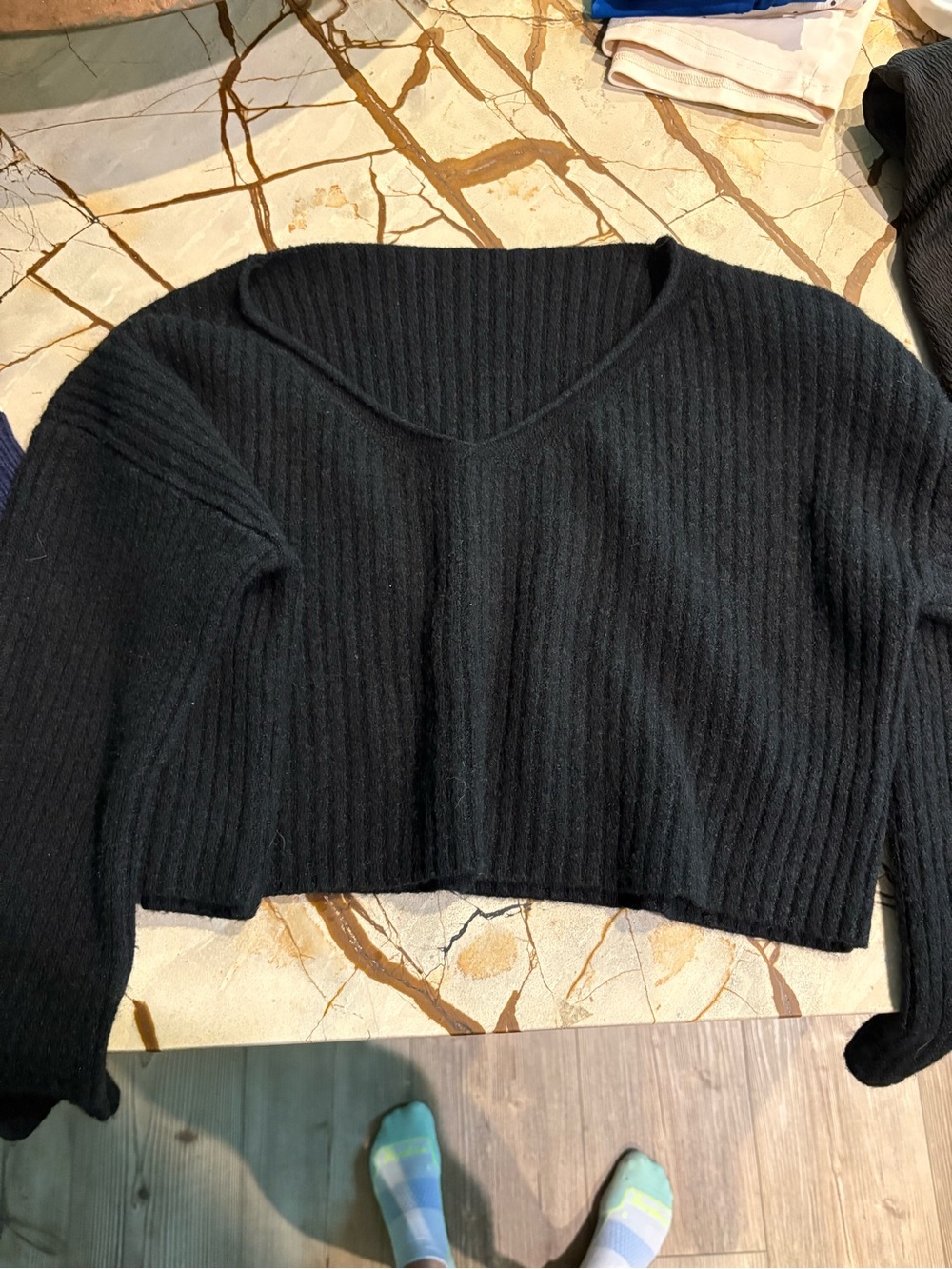Women's Black V-Neck Ribbed Sweater